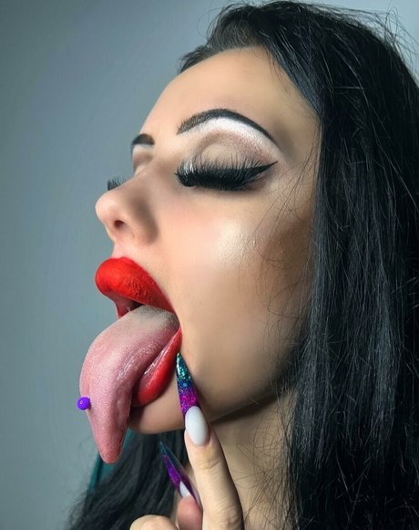 Alison Beth actrice nue des photos