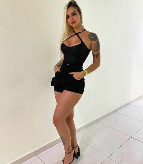 Leticia Ferrazzani star du porno de haute qualité photo