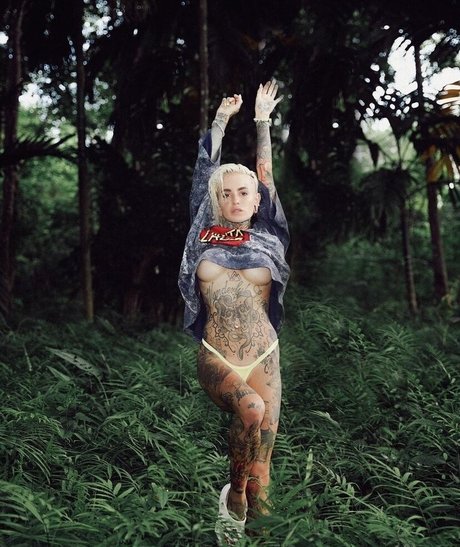 Bantik Boy actrice porno collection