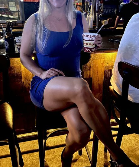 The Seductive Hotwife modèle chaud galeries