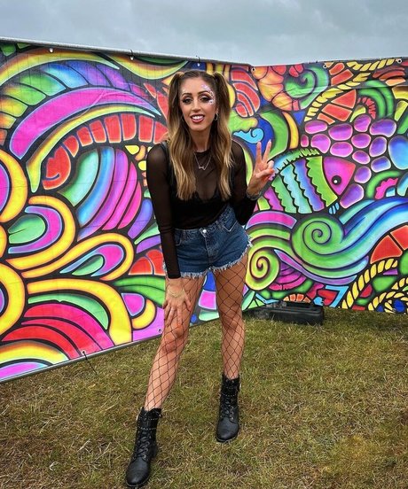 Rezzy Ghadjar art étoile galerie