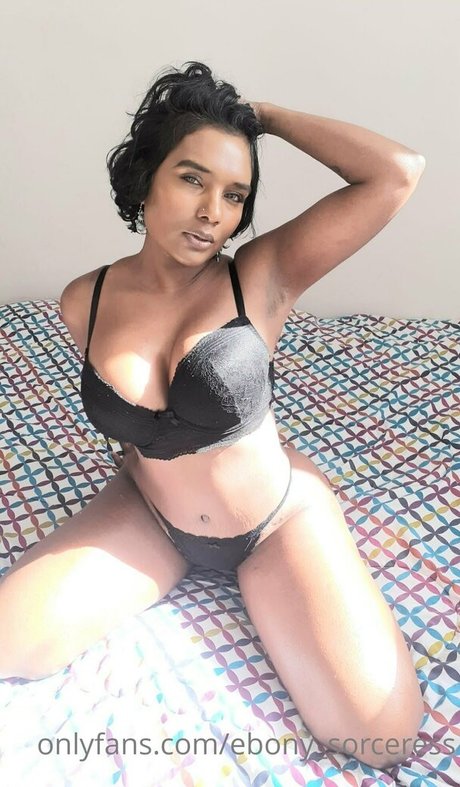 ebony sorceress jolie star du porno img