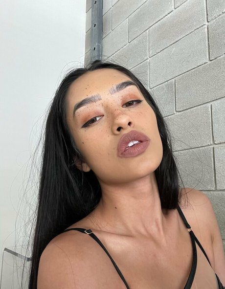 bootsthefeline étoile érotique galerie