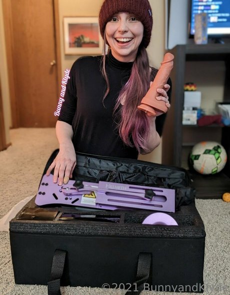 bunnyandklyde star exclusive img