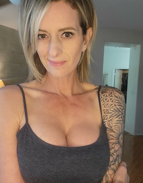 sweet n sexy erin jolie actrice image