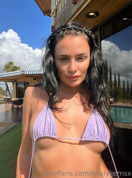 célèbres nains onlyfans nu libre des photos