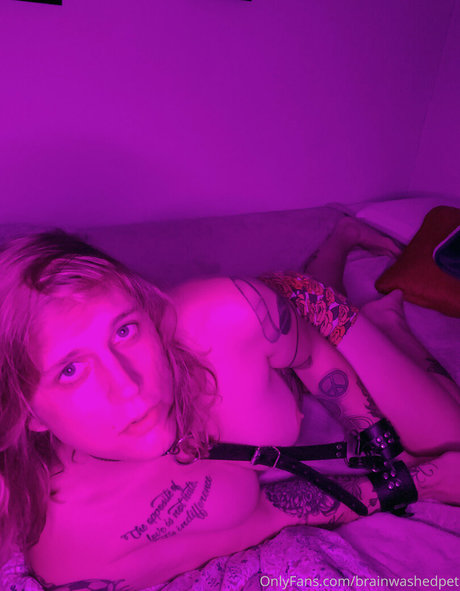 brainwashedpet belle actrice galerie