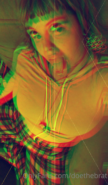 doethebrat modèle nu collection