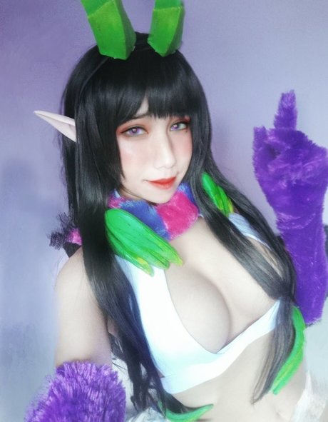 Refeen modèle adulte photos