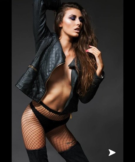 Chloe Veitch modèle sympa photo