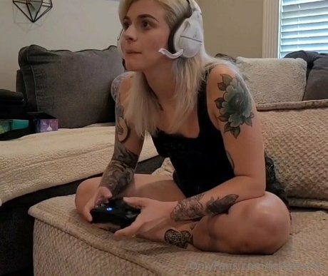 fettishvids actrice chaude img