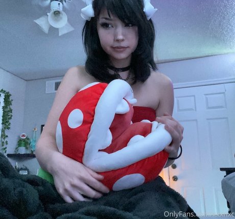 yourluvrgrl star pornographique archive