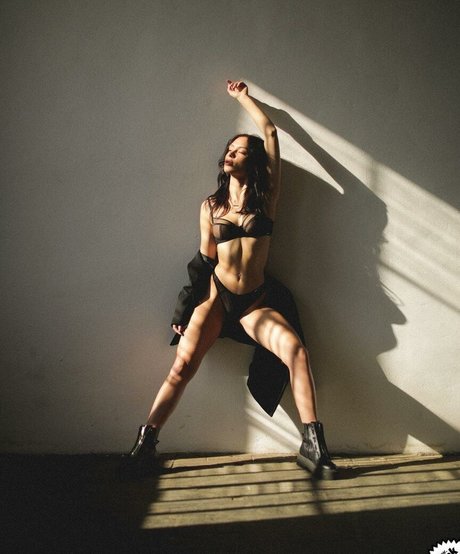 Anja Blagojevic étoile de l'art archive