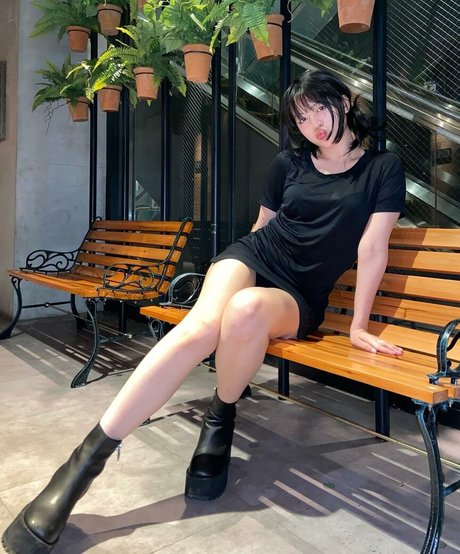 rinlinlin modèle artistique galeries