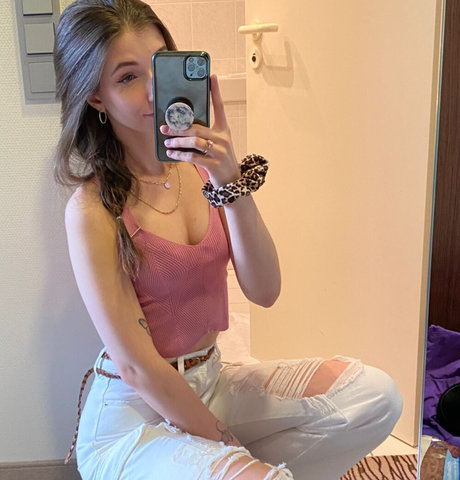 basostream modèle chaud photo