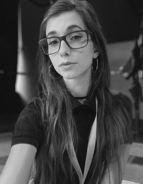 basostream actrice adulte galeries