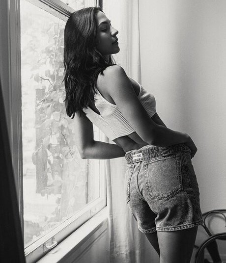 Natalee Linez modèle parfait image