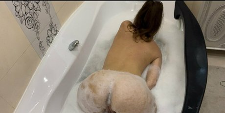 lolasecretstories joli modèle galeries