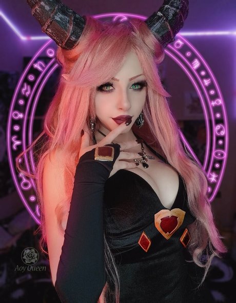 Aoy Queen star du porno nue archive