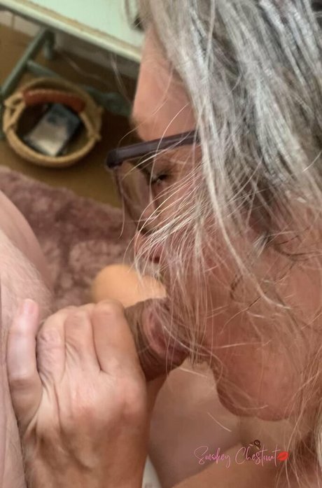 Smokey Chestnut star du porno adulte galerie