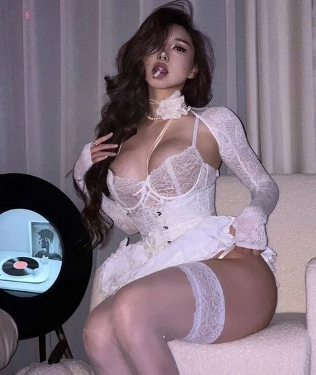 Xialan__ actrice érotique photo