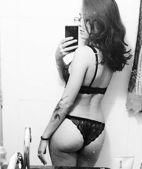 betinices modèle pornographique image