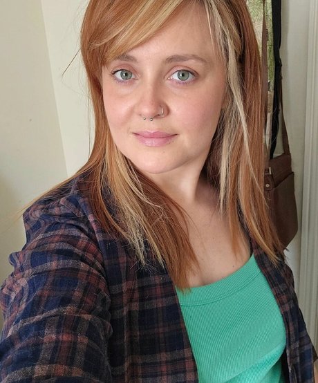 constanceflame actrice nue galeries