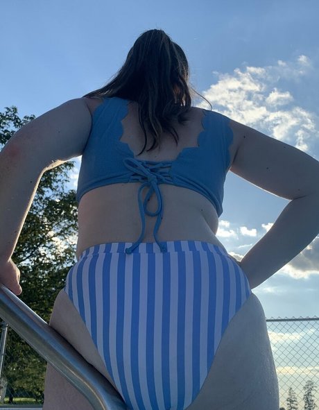 faithcfree haut modèle des photos