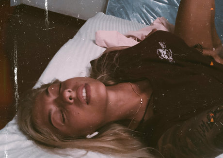 thiskindasnow star du porno belle image