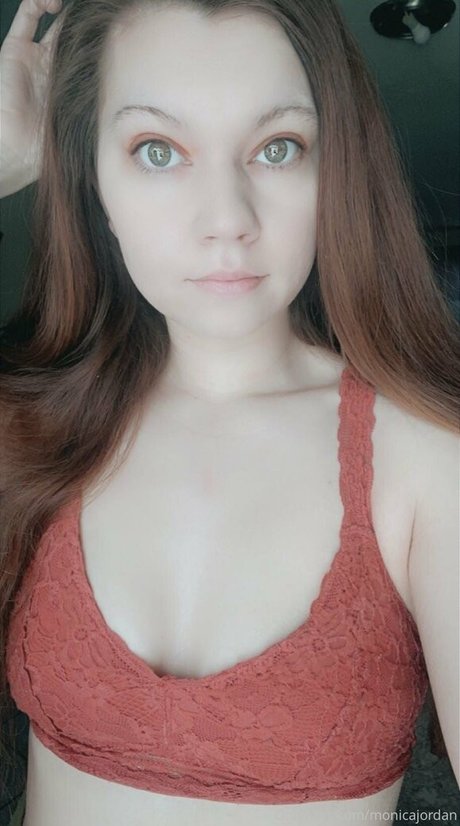 monicajordan étoile de l'art collection