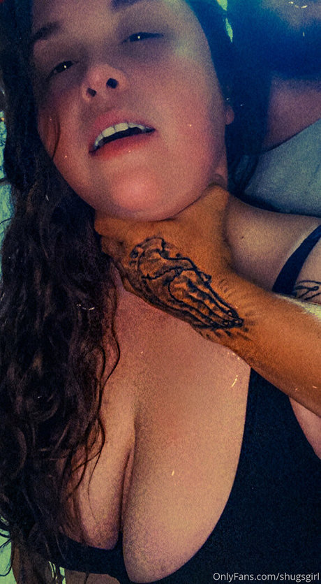 xolunalou actrice chaude galerie