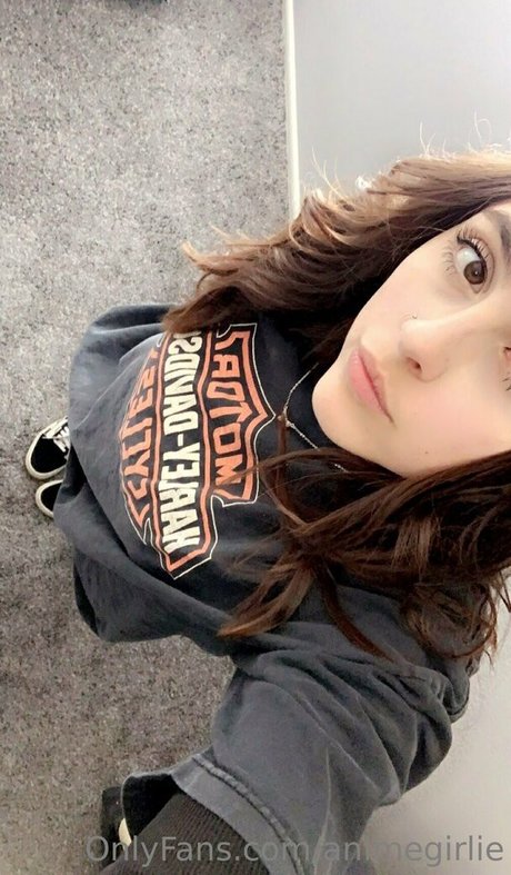 animegirlie haut modèle galeries