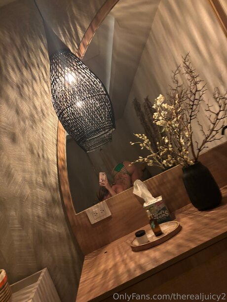 therealjuicy2 modèle hd img