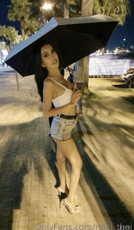 Noki Thai haut de star du porno galerie