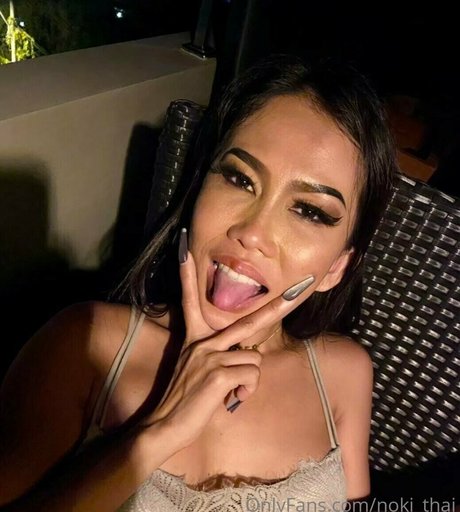 Noki Thai jolie étoile galerie