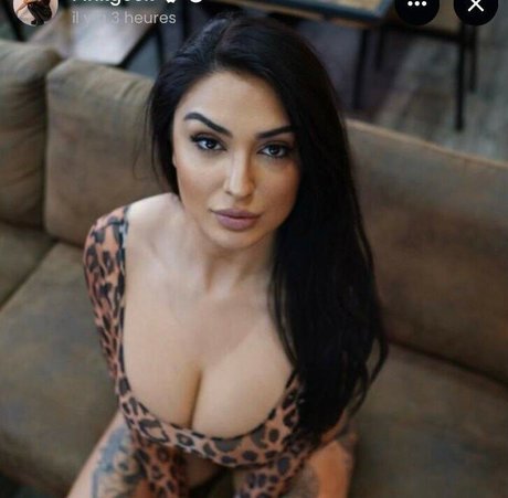 influenceur des médias sociaux onlyfans top magnifique archive