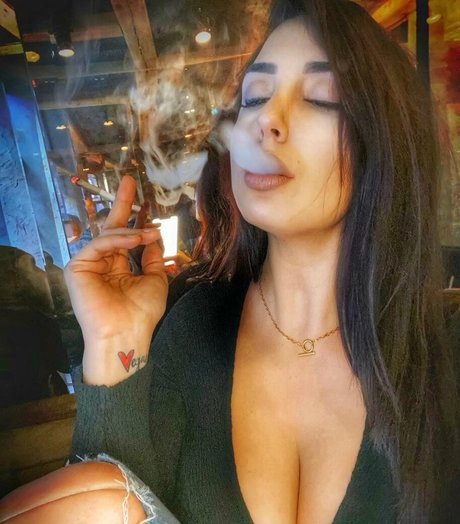 Pinkgeek modèle érotique images