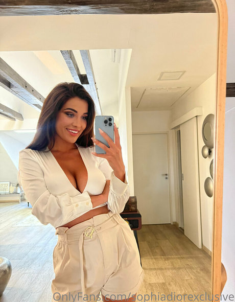 sophiadiorexclusive étoile xxx image