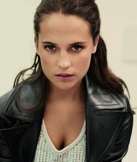 Alicia Vikander étoile sympa image
