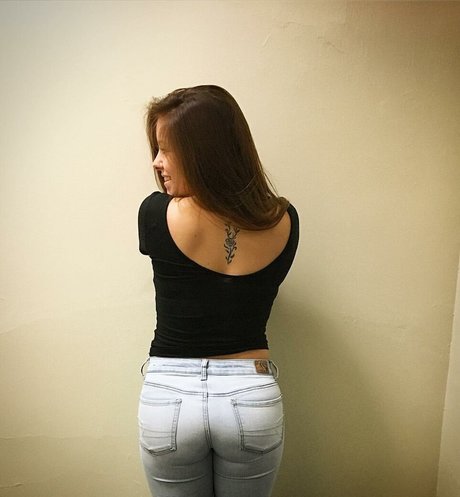 Jordan Rose Schmidt star du porno de haute qualité galerie