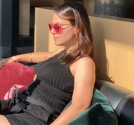 Fatma Mittler Solak actrice hd photo