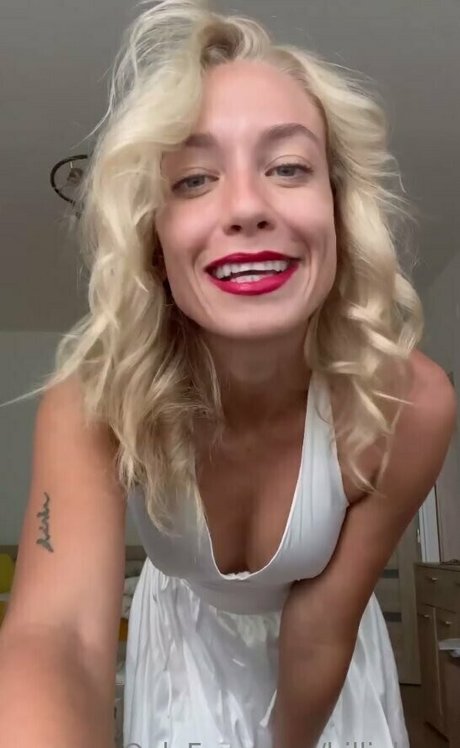 billielens modèle nu images