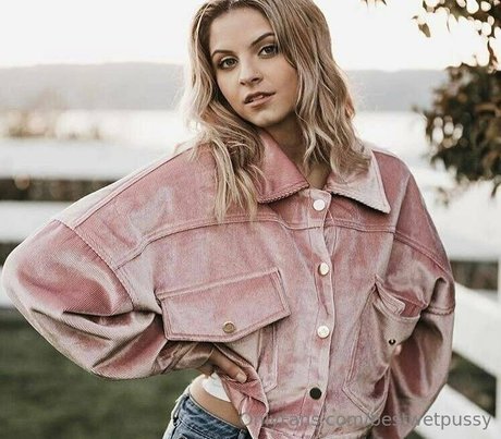 bestwetpussy modèle érotique photos