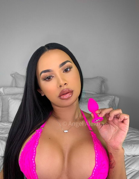 angelalektrafree étoile de l'art archive