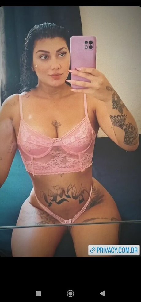 Drielle Renata star érotique images