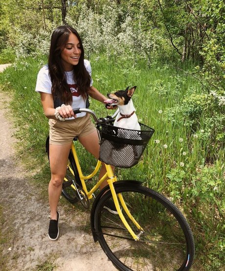 Brigit Sinaga star du porno gratuit collection