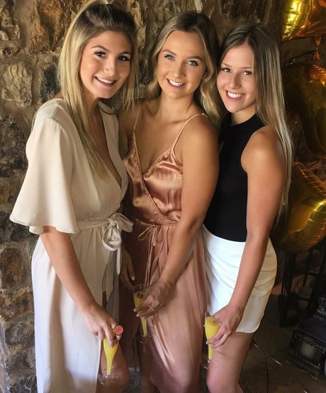 Megan Aisoff modèles nus image