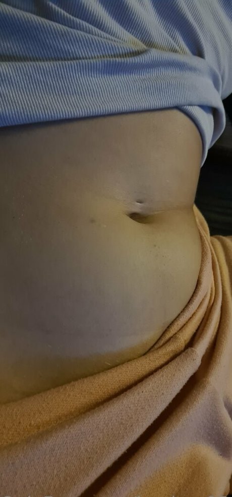 beebee0503 étoile nue img