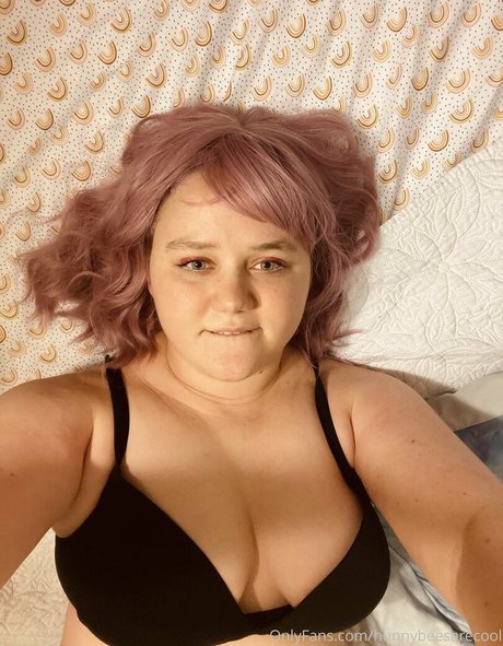 hunnybeesarecool modèle artistique photo