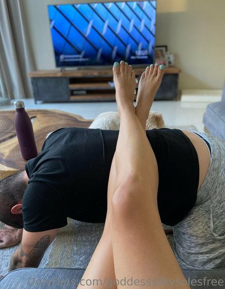 goddesssilkysolesfree étoile sexy archive